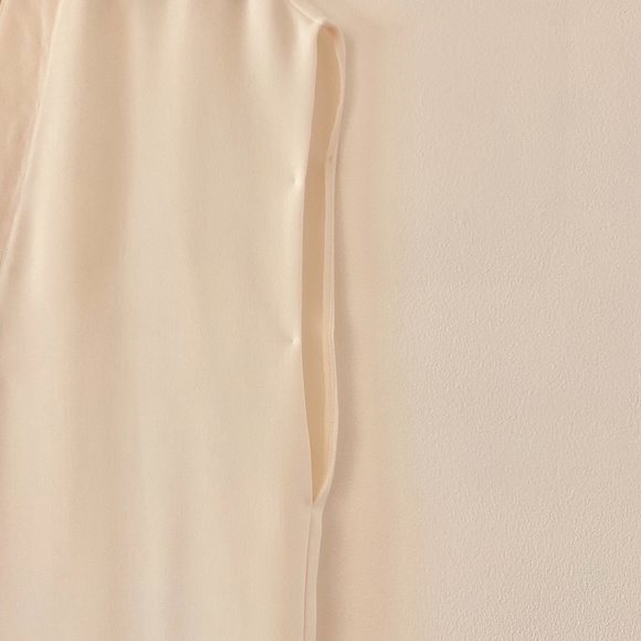VINCE Ivory/Cream Sleeveless Tunic Blouse - Picture 4 of 13